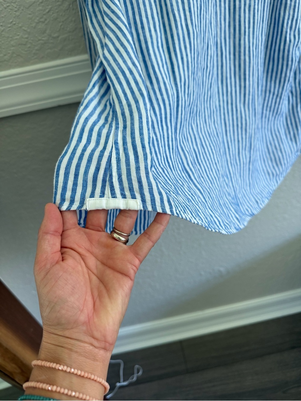 Thomas Pink Men’s 100% Linen Blue White Striped Shirt | Size: L | NWT - Picture 7 of 9